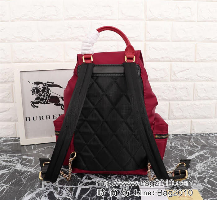 BURBERRY巴寶莉 中號 The Rucksack軍旅背包 3D立體徽標 多功能雙肩包  Bhq1311